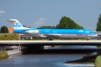 PH-OFO - KLM Cityhopper Fokker 100