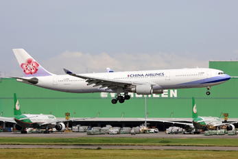 B-18360 - China Airlines Airbus A330-300