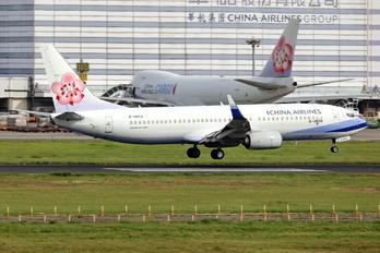 B-18658 - China Airlines Boeing 737-800