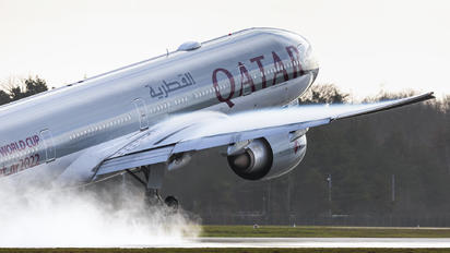 A7-BAM - Qatar Airways Boeing 777-300ER