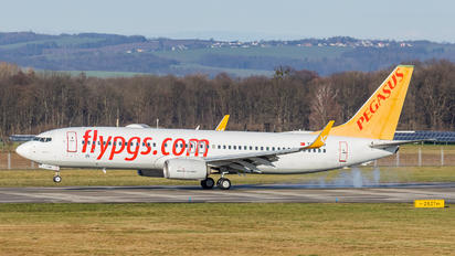 TC-CPM - Pegasus Boeing 737-800