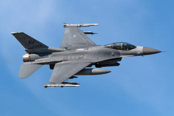 89-2044 - USA - Air Force General Dynamics F-16CG Night Falcon