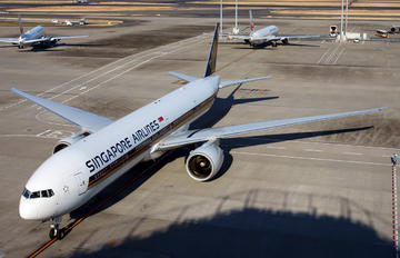 9V-SWS - Singapore Airlines Boeing 777-300ER