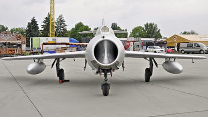 3825 - Czechoslovak - Air Force Mikoyan-Gurevich MiG-15bis
