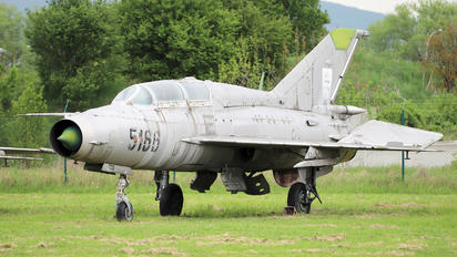 5166 - Slovakia -  Air Force Mikoyan-Gurevich MiG-21UM