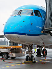 PH-EXW - KLM Cityhopper Embraer ERJ-175 (170-200)