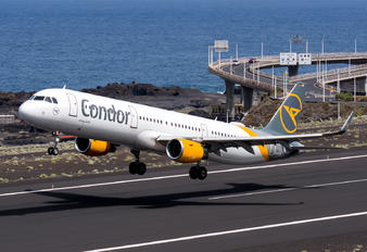 D-ATCB - Condor Airbus A321