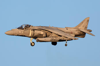 MM7201 - Italy - Navy McDonnell Douglas AV-8B Harrier II