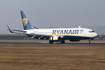 9H-QCW - Ryanair Boeing 737-800