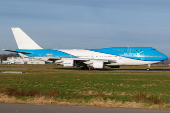 VQ-BWM - JetOneX (Longtail Aviation) Boeing 747-400