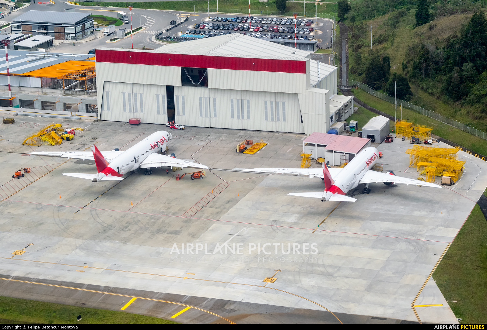 - Airport Overview - aircraft at Medellin - Jose Maria Cordova Intl