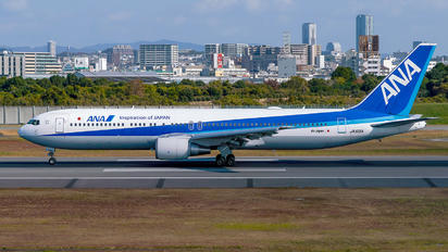JA615A - ANA - All Nippon Airways Boeing 767-300