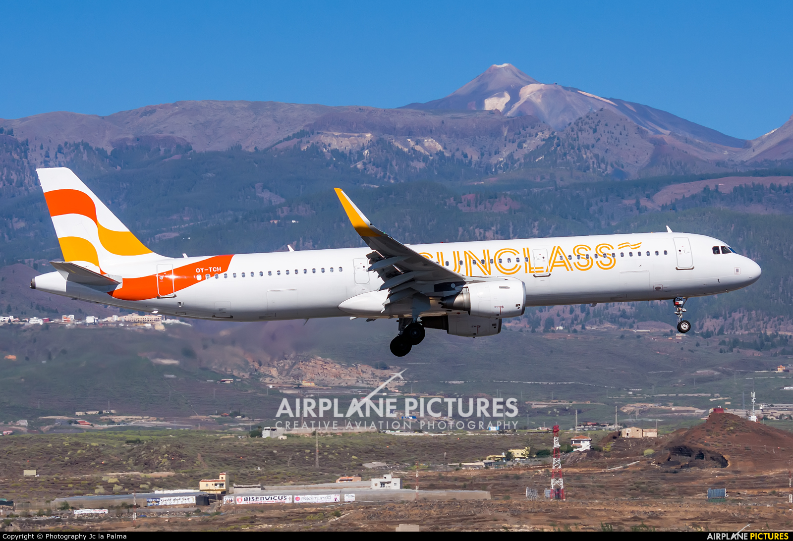 Sunclass Airlines OY-TCH aircraft at Tenerife Sur - Reina Sofia