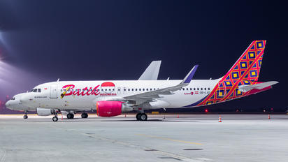 OE-LAQ - Batik Air Airbus A320