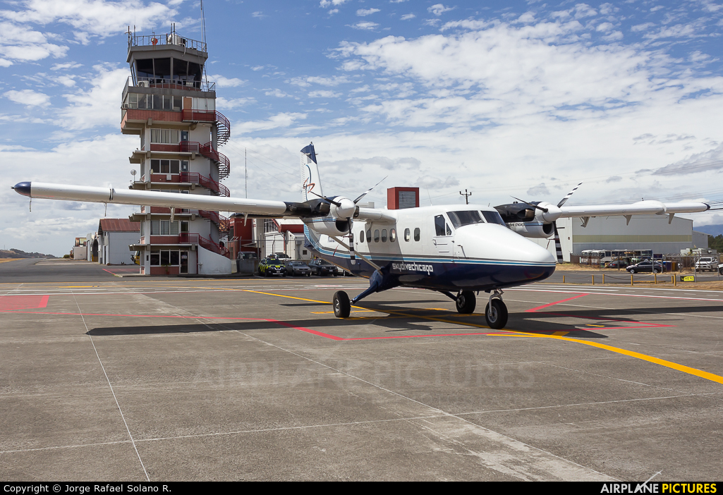 Private N30EA aircraft at San Jose - Tobías Bolaños Intl