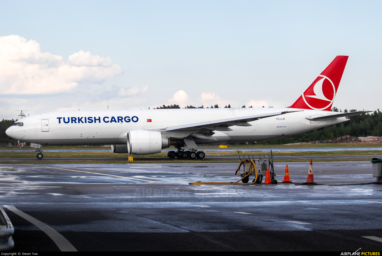 Turkish Airlines TC-LJP aircraft at Helsinki - Vantaa