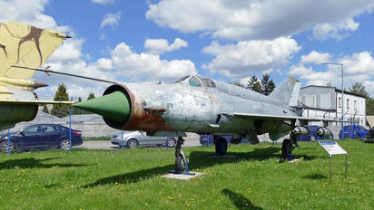8905 - Poland - Navy Mikoyan-Gurevich MiG-21bis