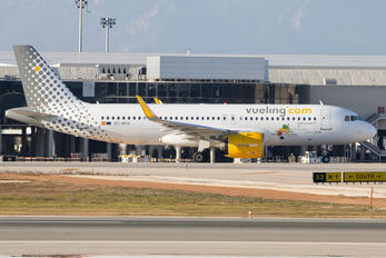 EC-NFH - Vueling Airlines Airbus A320 NEO