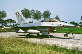 FB-23 - Belgium - Air Force General Dynamics F-16B Fighting Falcon