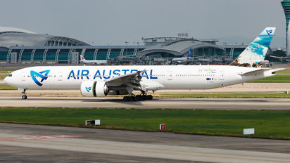 F-OREU - Air Austral Boeing 777-300ER