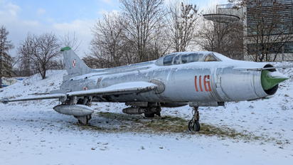 116 - Poland - Air Force Sukhoi Su-7UM