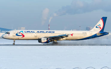 VQ-BKG - Ural Airlines Airbus A321