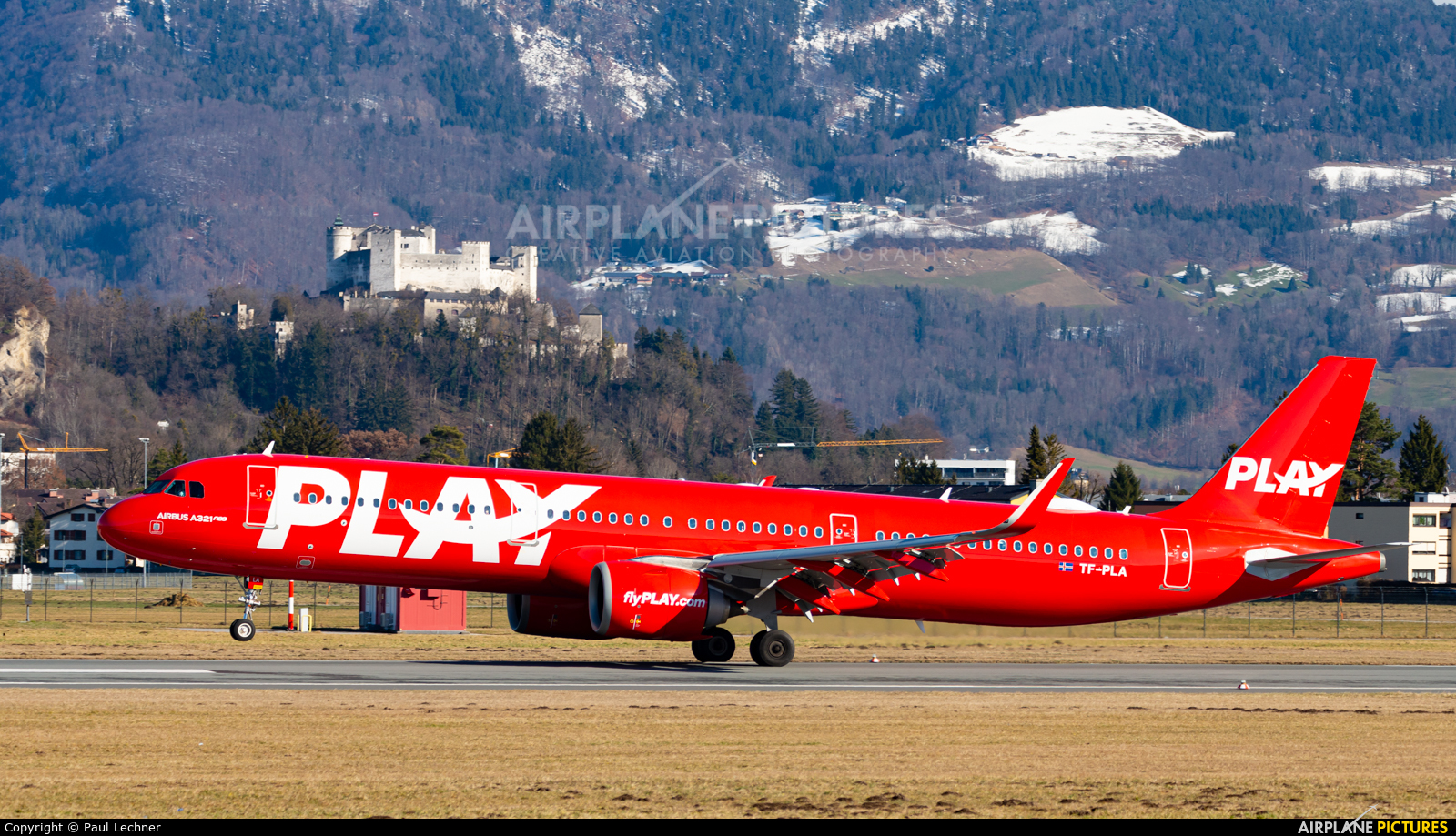 PLAY TF-PLA aircraft at Salzburg