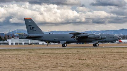 60-0044 - USA - Air Force Boeing B-52H Stratofortress