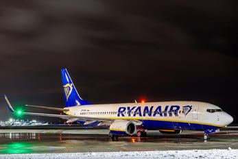 SP-RSC - Ryanair Sun Boeing 737-8AS
