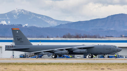 60-0044 - USA - Air Force Boeing B-52H Stratofortress