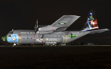 3766 - Pakistan - Air Force Lockheed C-130B Hercules