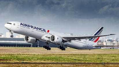 F-GZNF - Air France Boeing 777-300ER