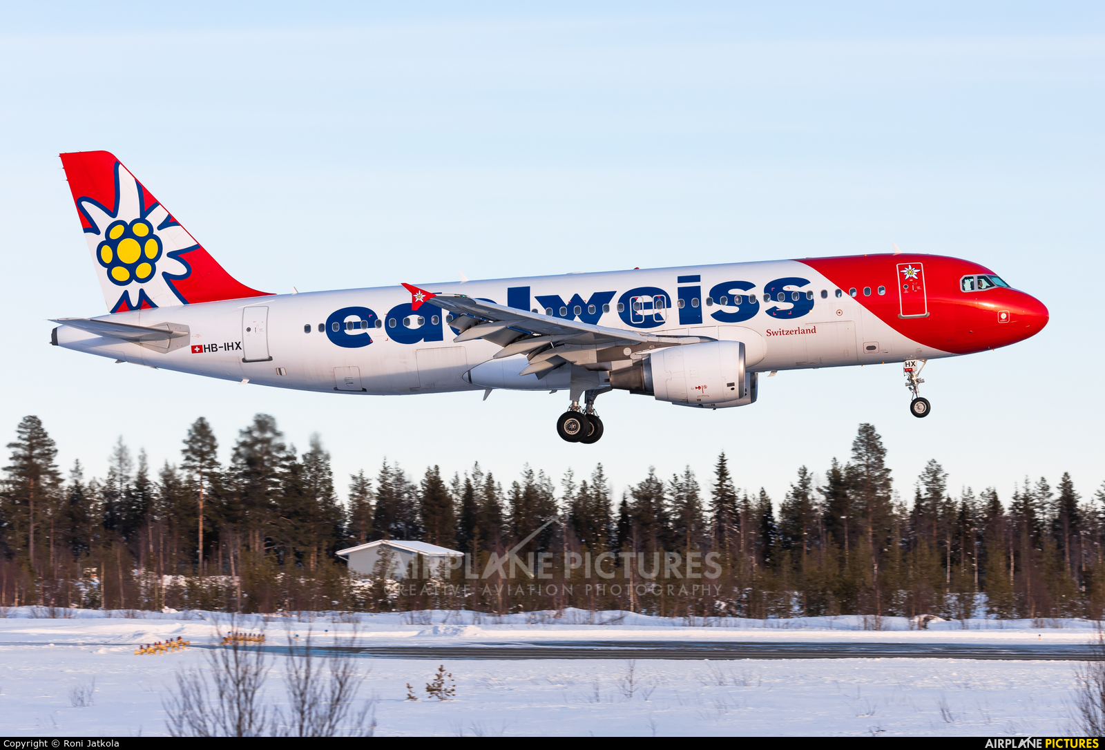 Edelweiss HB-IHX aircraft at Kittilä