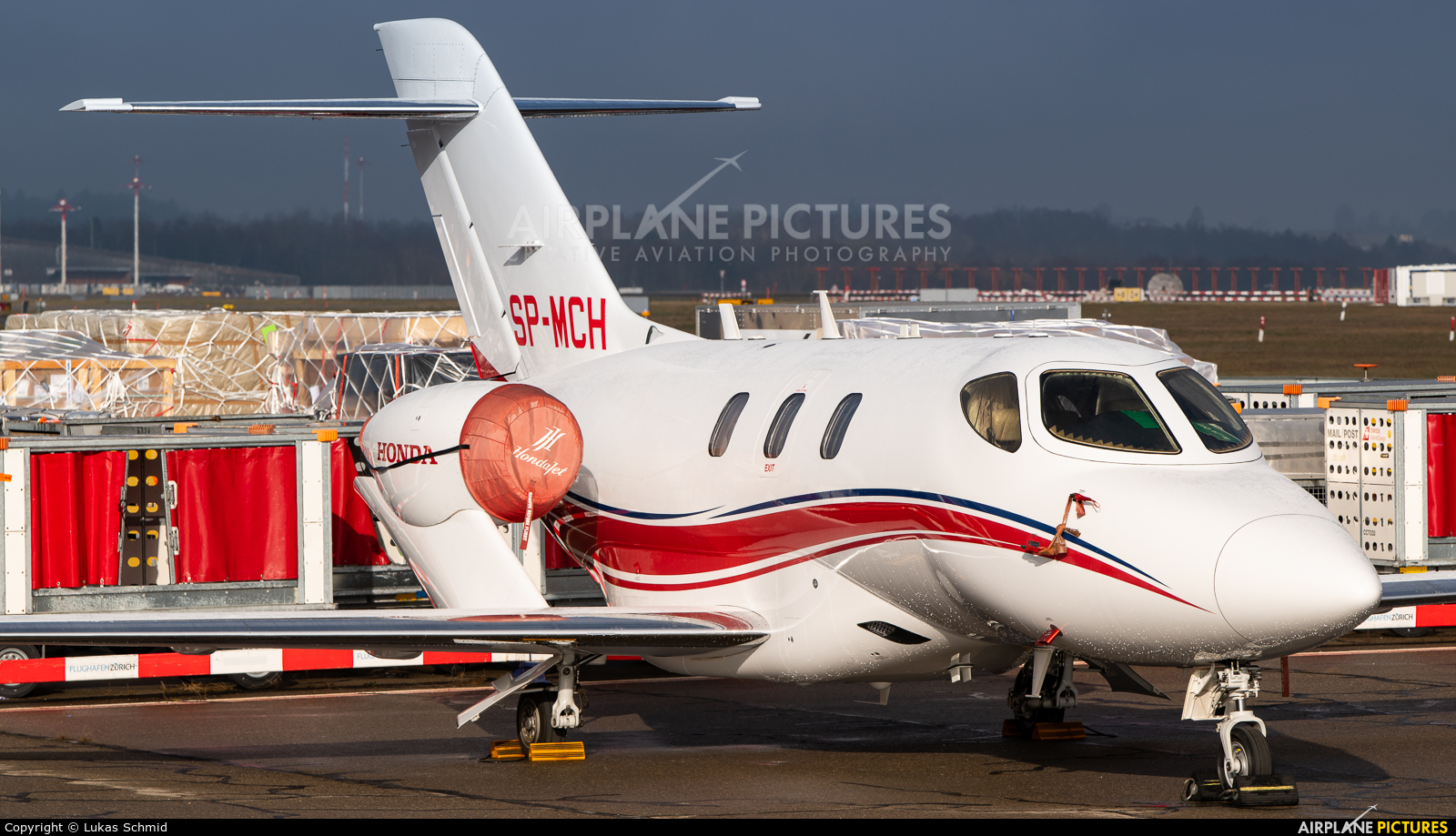 Private SP-MCH aircraft at Zurich