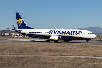 EI-DWT - Ryanair Boeing 737-800