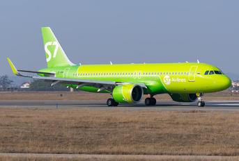 VP-BWN - S7 Airlines Airbus A320 NEO