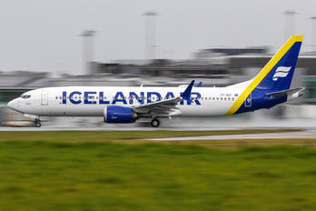 TF-ICY - Icelandair Boeing 737-8 MAX