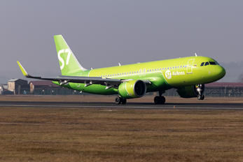 VP-BTY - S7 Airlines Airbus A320 NEO