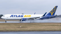 Atlas Air 767 at Poznań title=