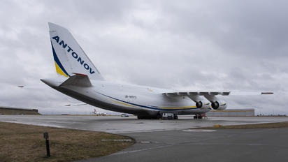 UR-82072 - - Airport Overview Antonov An-124