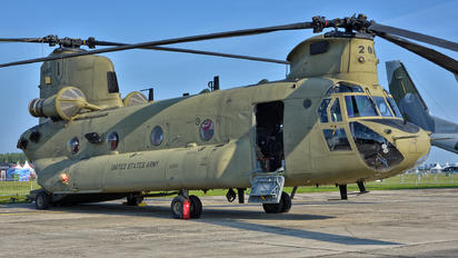 16-08200 - USA - Army Boeing CH-47F Chinook