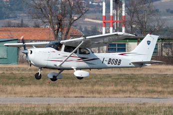 I-BOBB - Private Cessna 172 Skyhawk (all models except RG)