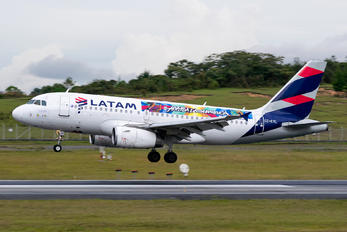 CC-CYL - LATAM Airbus A319
