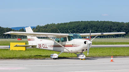 OK-CLL - Elmontex Air Cessna 172 Skyhawk (all models except RG)