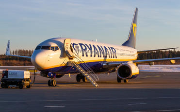 EI-DWF - Ryanair Boeing 737-800