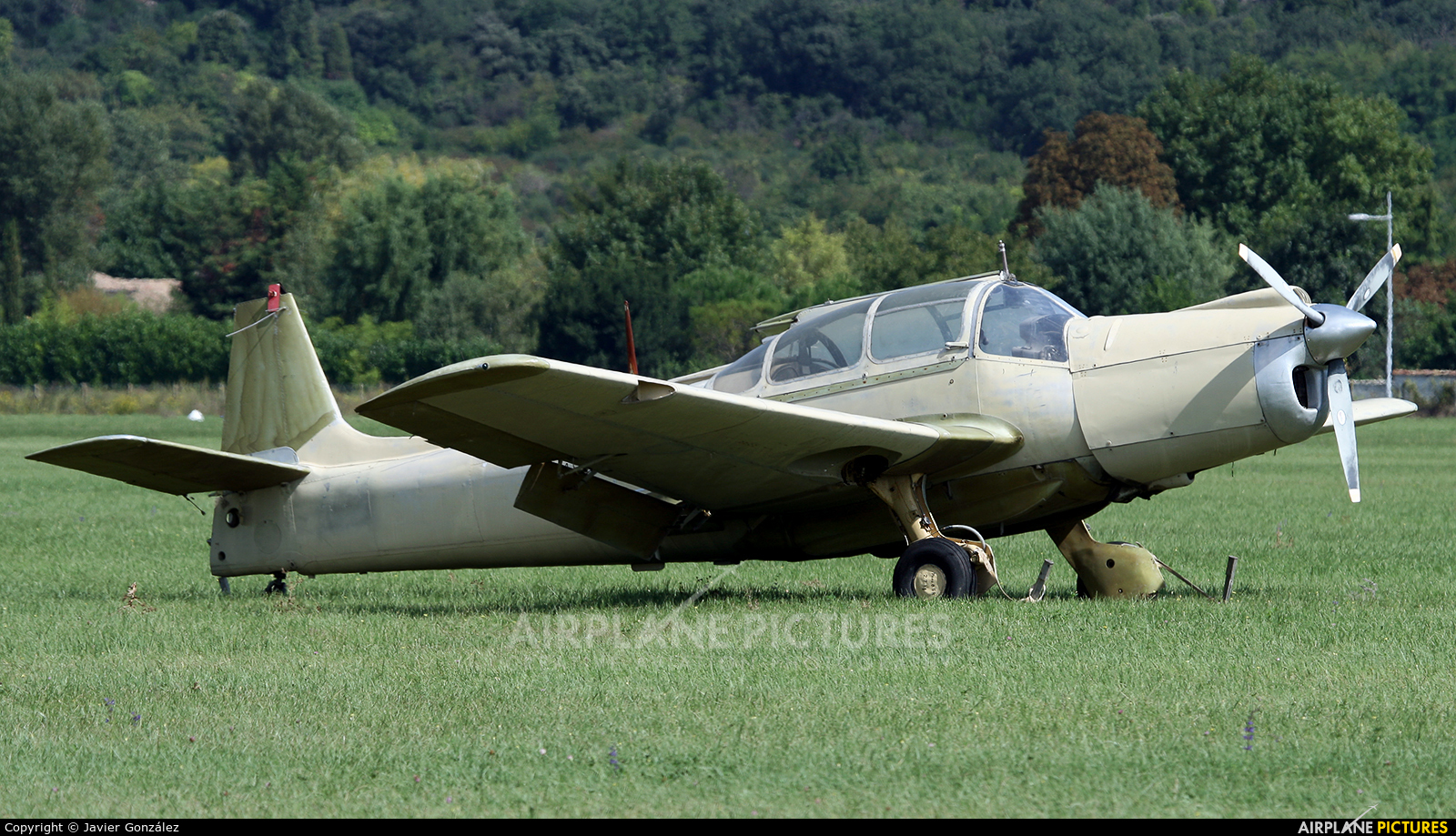 Private F-BLXM aircraft at Montelimar - Ancone