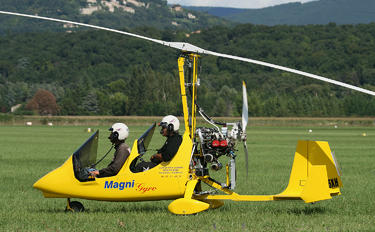 26-XH - Private Magni M-16 Tandem Trainer
