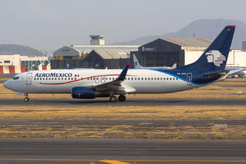 XA-OOO - Aeromexico Boeing 737-800