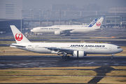 JA703J - JAL - Japan Airlines Boeing 777-200ER aircraft