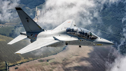 61-06 - Italy - Air Force Aermacchi M-345
